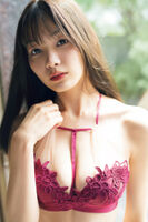 [Image] Neat and clean god style beauty, underwear gravure is too sexy wwwwwwww Fans are delighted with Haruna Yoshizawa's sheer red lingerie shot!!