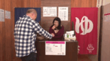 A bath shop that seems to be crushed has become a soap! ?? Matte play GIF image of the landlady performing