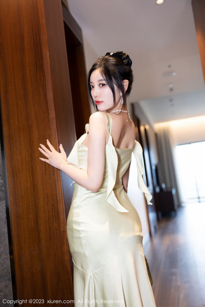 XiuRen 第7410th _Goddess 杨晨晨Yome 淡绿连衣长裙+轻透薄纱情趣旗袍惹火诱惑Photo 82P 10th image