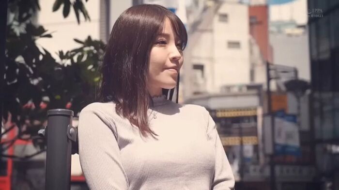 Kyoka Kitano G-cup young wife's first affair AV debut 23th image