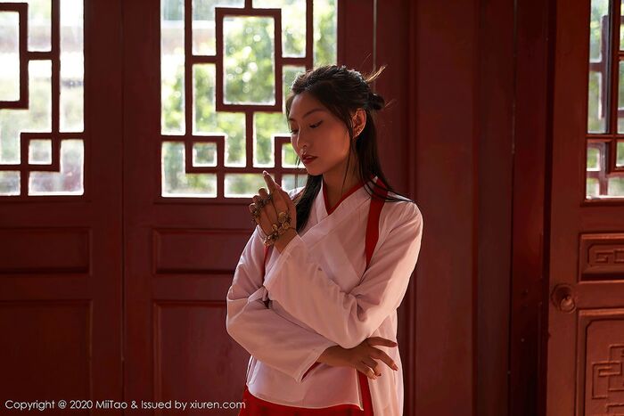 [MiiTao Mitsutosha] Vol.142_ 新人嫩模茵茵简紫霞仙子CoSclassic风清新迷人写真34P 8th image