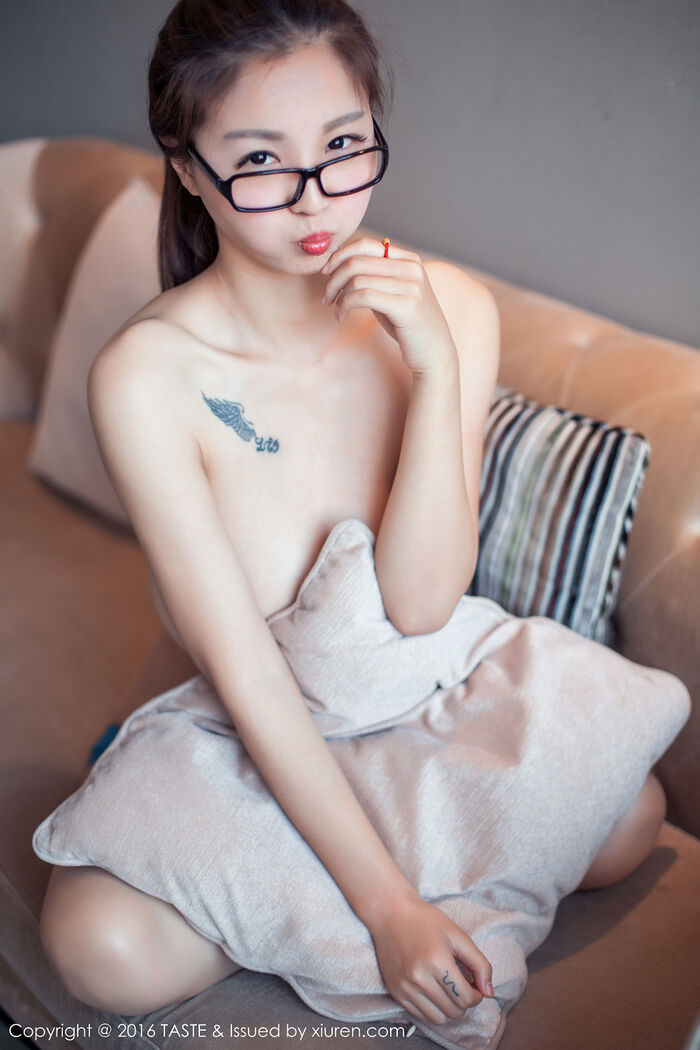[Taste] Vol.011_ Big Female Model Anglica Half-Naked Upper Body Hideo Breasts Lotus Color Inner Skirt Erotic Feeling Photo 55P 16th image