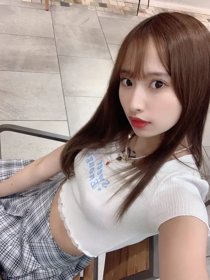 [137 high-quality erotic images of Rarumu Fujikawa] Slender swimsuit underwear gravure of a leg-long leg quarter beauty who has half of her body as her legs 74th image