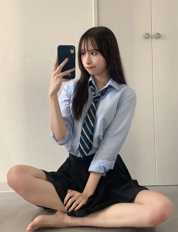 [137 high-quality erotic images of Rarumu Fujikawa] Slender swimsuit underwear gravure of a leg-long leg quarter beauty who has half of her body as her legs 94th image
