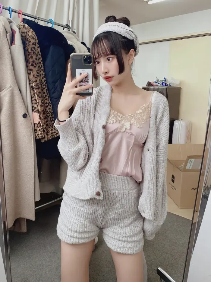 [137 high-quality erotic images of Rarumu Fujikawa] Slender swimsuit underwear gravure of a leg-long leg quarter beauty who has half of her body as her legs 98th image