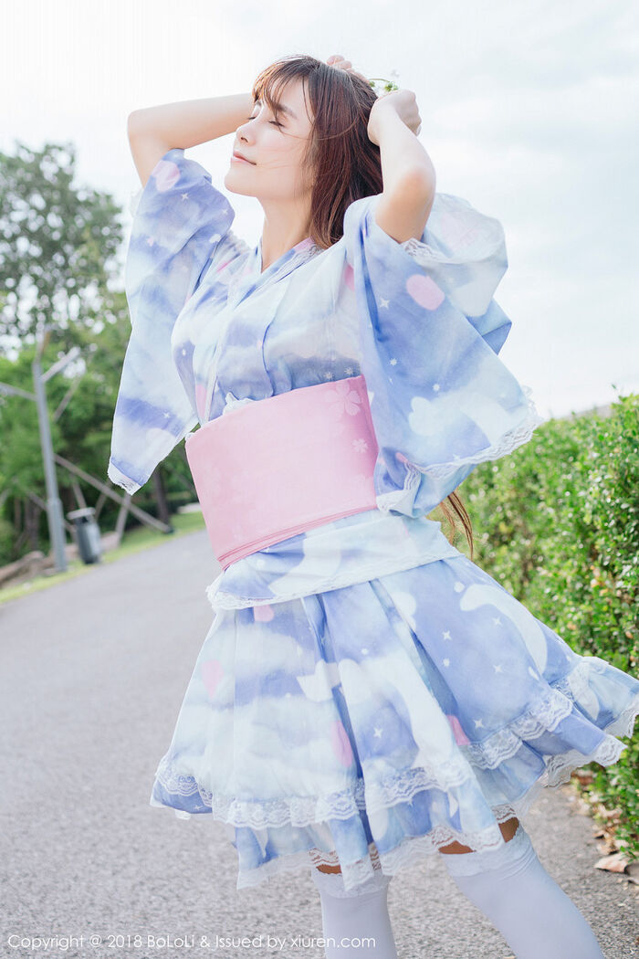 [Tukmo兔几盟] Vol.118_嫩模夏美酱户外日系百花裙配白丝袜清新迷人写真61P 13th image