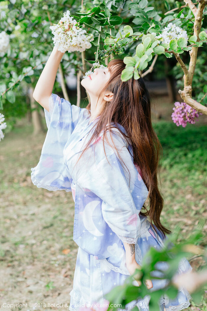 [Tukmo兔几盟] Vol.118_嫩模夏美酱户外日系百花裙配白丝袜清新迷人写真61P 37th image