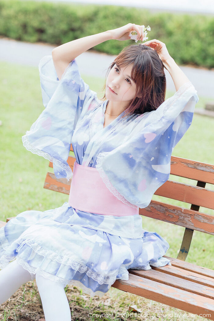 [Tukmo兔几盟] Vol.118_嫩模夏美酱户外日系百花裙配白丝袜清新迷人写真61P 4th image