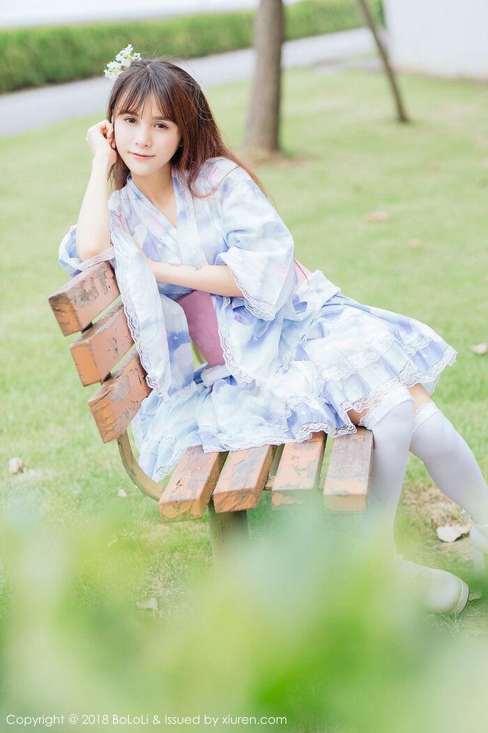 [Tukmo兔几盟] Vol.118_嫩模夏美酱户外日系百花裙配白丝袜清新迷人写真61P 7th image