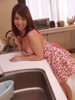 I'm very excited about the naked apron where you can see a glimpse of your nipples and buttocks ... Naked apron erotic images that soothe the heart