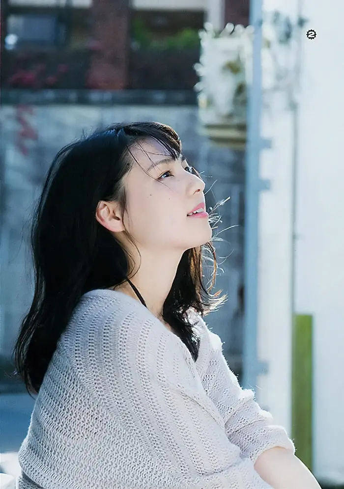 [143 high-quality erotic images of Iori Sagara] Former Nogizaka member's semi-nude swimsuit gravure 89th image