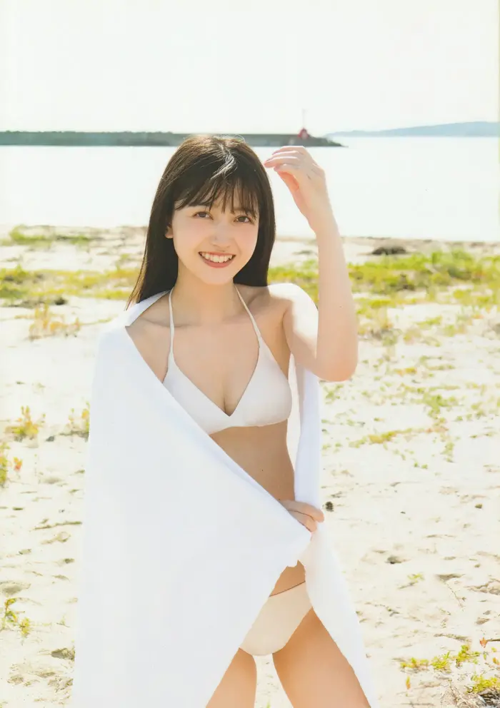 [230 high-quality erotic images of Shiori Kubo] Nogizaka's undressing swimsuit gravure off-shot 13th image
