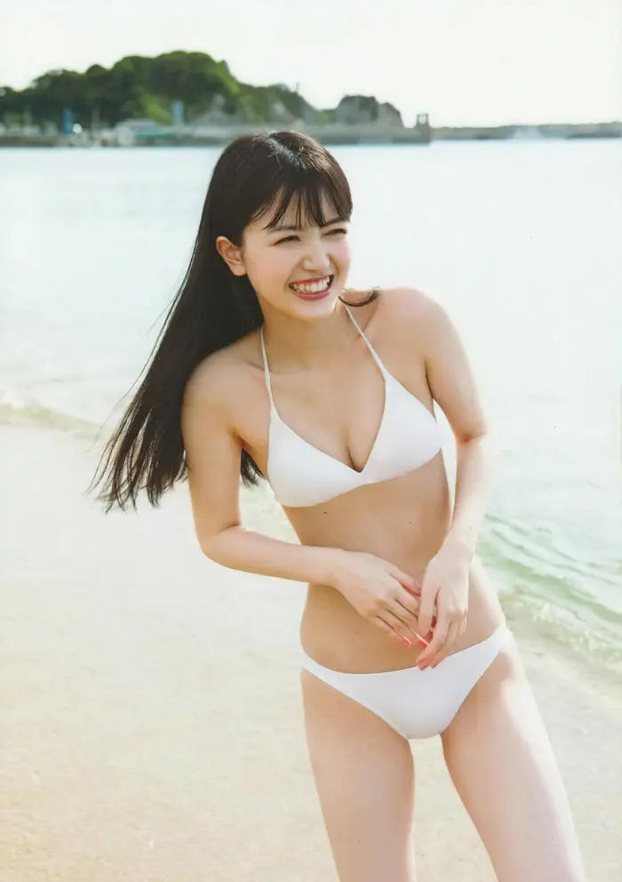 [230 high-quality erotic images of Shiori Kubo] Nogizaka's undressing swimsuit gravure off-shot 15th image