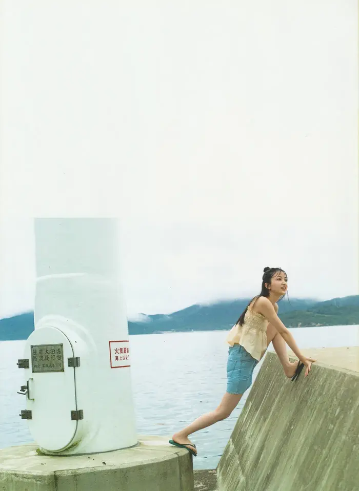 [230 high-quality erotic images of Shiori Kubo] Nogizaka's undressing swimsuit gravure off-shot 23th image