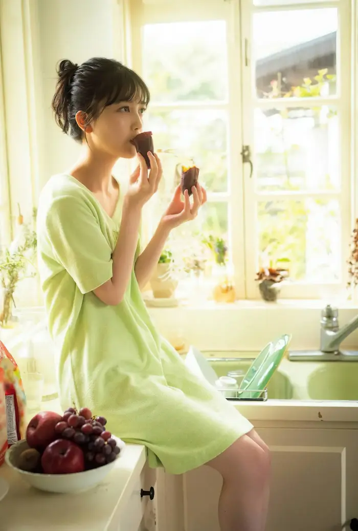[230 high-quality erotic images of Shiori Kubo] Nogizaka's undressing swimsuit gravure off-shot 94th image