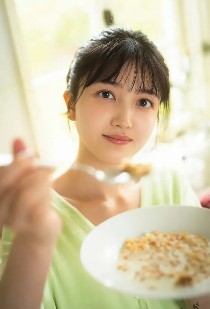 [230 high-quality erotic images of Shiori Kubo] Nogizaka's undressing swimsuit gravure off-shot 95th image
