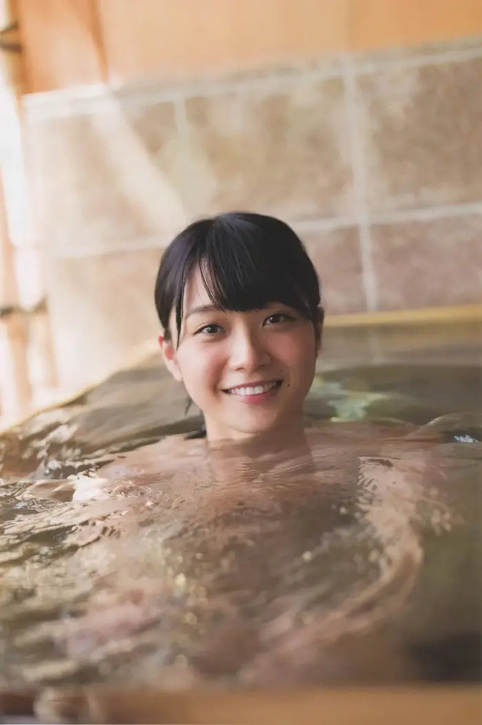 [107 high-quality erotic images of Mai Fukagawa] Former Nogizaka member's swimsuit with outstanding transparency clothing gravure 61th image