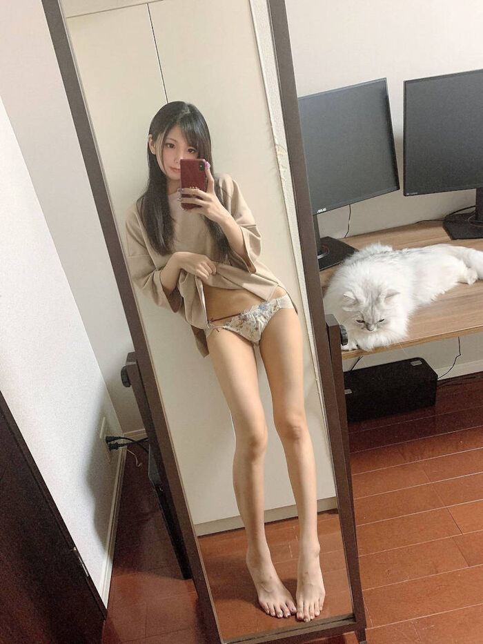 Selfie pan moro girl erotic image 12th image