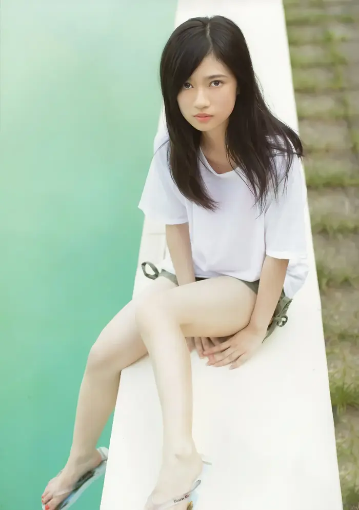 [79 high-quality erotic images of Ranyo Terada] Nogizaka member Ranran's swimsuit beautiful legs gravure 33th image