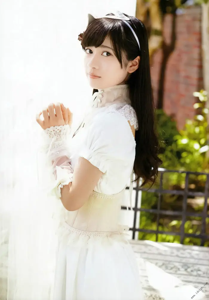 [79 high-quality erotic images of Ranyo Terada] Nogizaka member Ranran's swimsuit beautiful legs gravure 46th image