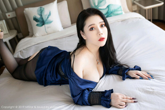 [MiStar] Vol.313_嫩模Miki兔心愿旅拍私房典雅长裙配魅惑黑丝撩人诱惑写真40P 13th image