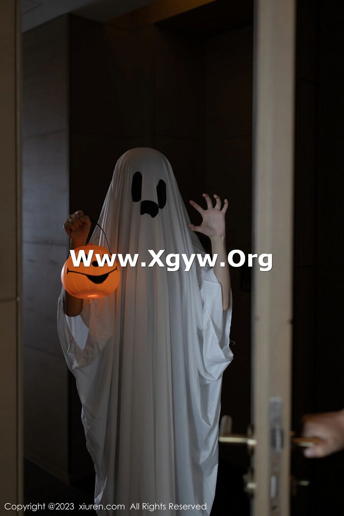 XiuRen第7649期_模特幼幼性感黑色皮质情趣服饰配黑丝吊袜秀完美身材诱惑写真80P 2th image