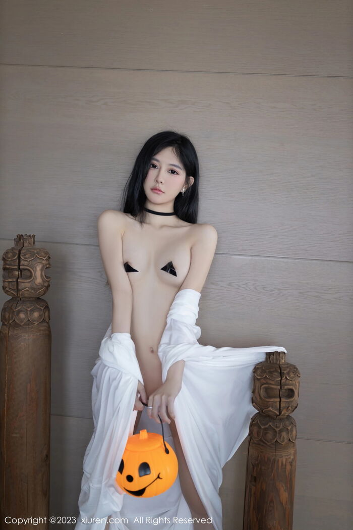 XiuRen第7649期_模特幼幼性感黑色皮质情趣服饰配黑丝吊袜秀完美身材诱惑写真80P 66th image