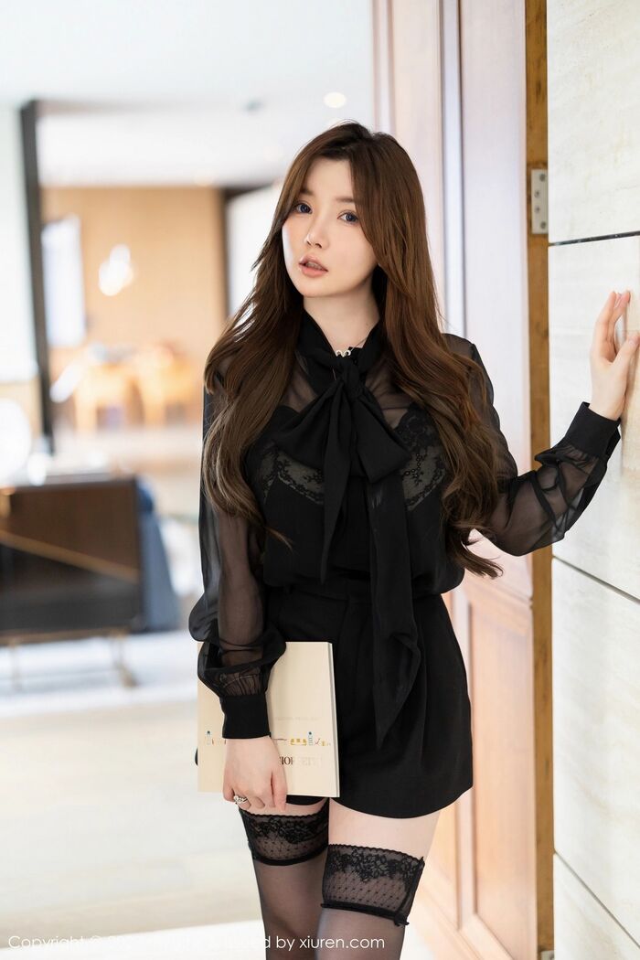 [MyGirl美媛馆] Vol.649_模特糯美子MINIbabe性感黑色蕾丝内衣配黑色蕾丝吊袜fascinating写真62P 2th image