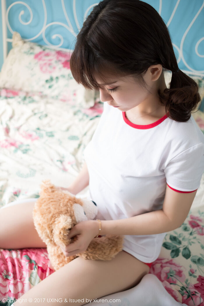 [UXING优星馆] Vol.040_嫩模K8傲娇萌萌Vivian居家大床上体操服可爱萌动写真60P 11th image