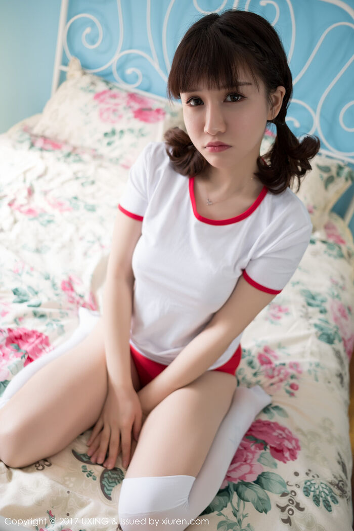[UXING优星馆] Vol.040_嫩模K8傲娇萌萌Vivian居家大床上体操服可爱萌动写真60P 2th image