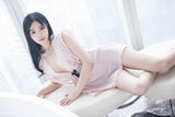 [LeYuan星乐园] Vol.046_神刘钰儿居家粉红蕾丝睡裙vacuum 秀傲人豪乳诱惑写真46P
