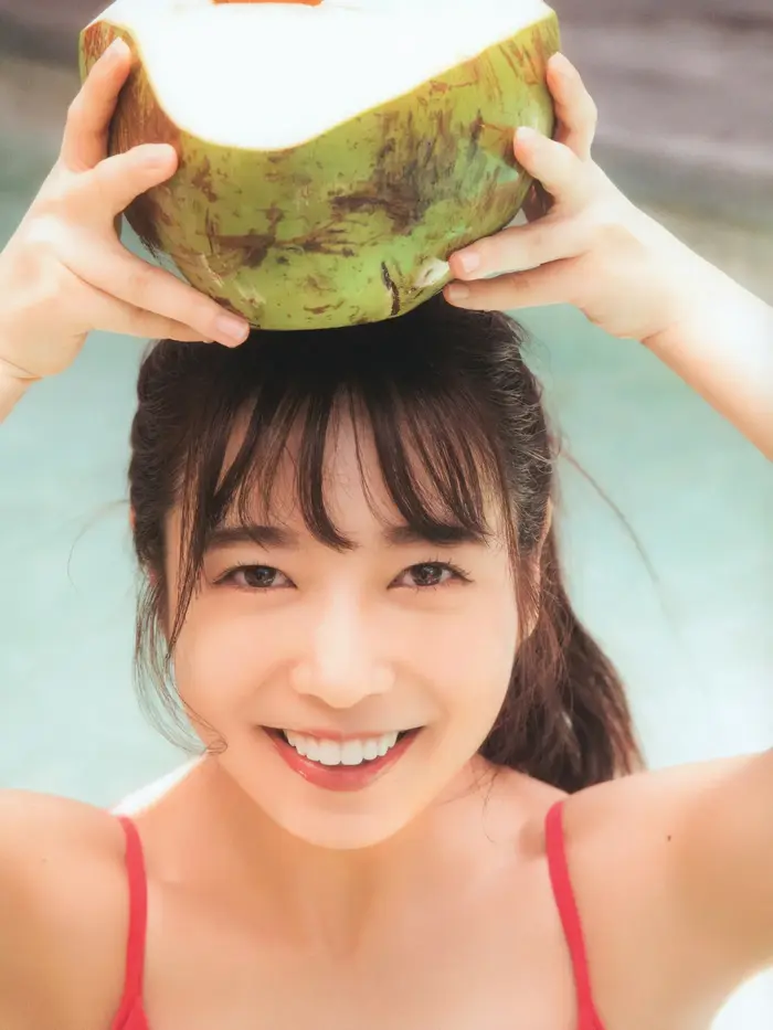 [82 high-quality erotic images of Yuri Saito] Yutan Motonogizaka's sexy lingerie cleavage gravure 2th image