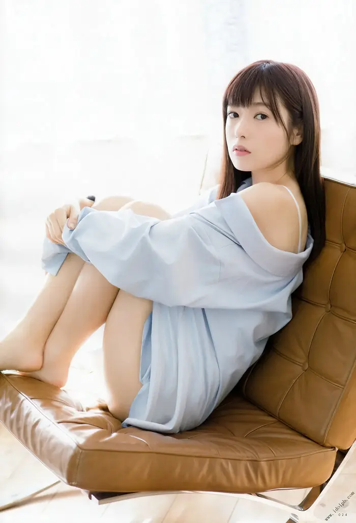 [82 high-quality erotic images of Yuri Saito] Yutan Motonogizaka's sexy lingerie cleavage gravure 68th image