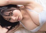 [Image] 18-year-old G-cup beautiful girl, talking about how big her boobs are too big wwwwww Kawamichi Sara, the god of swimsuit gravure off-shot is a million buzz!!
