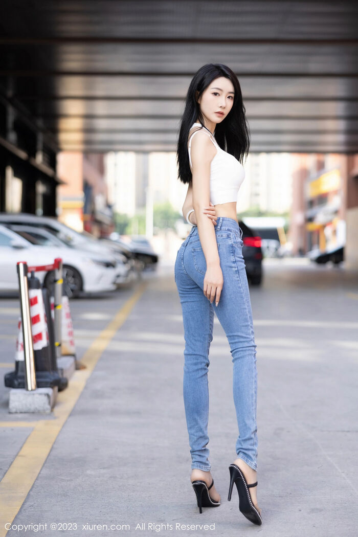 XiuRen第7781期_神苏苏阿性感白上衣配简约牛仔裤秀曼妙绝美身姿诱惑写真95P 11th image