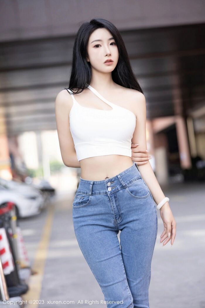 XiuRen第7781期_神苏苏阿性感白上衣配简约牛仔裤秀曼妙绝美身姿诱惑写真95P 15th image