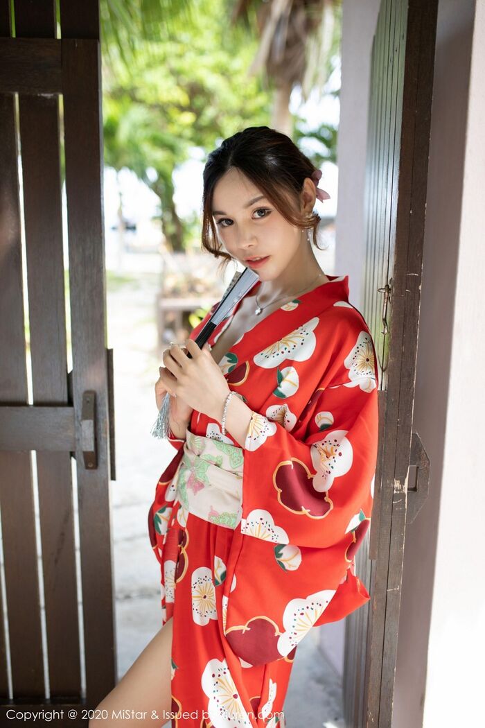 [MiStar] Vol.326_嫩模沈佳熹私房鲜艳红色和服半露酥breast白嫩美腿诱惑写真45P 4th image