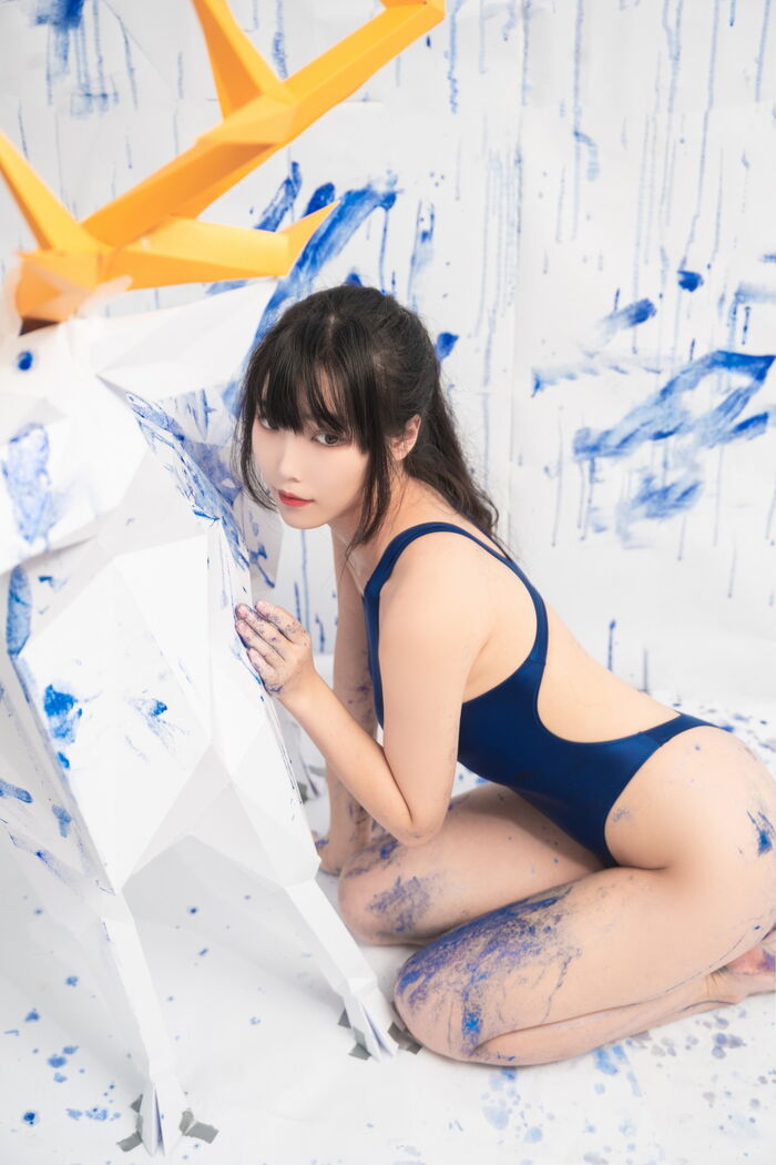网络美女汪知子蓝色闪粉主题性感蓝色高叉连体内衣秀完美身材翘臀美腿诱惑写真35P 14th image