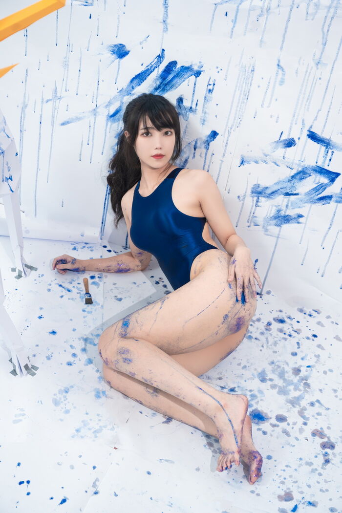 网络美女汪知子蓝色闪粉主题性感蓝色高叉连体内衣秀完美身材翘臀美腿诱惑写真35P 17th image