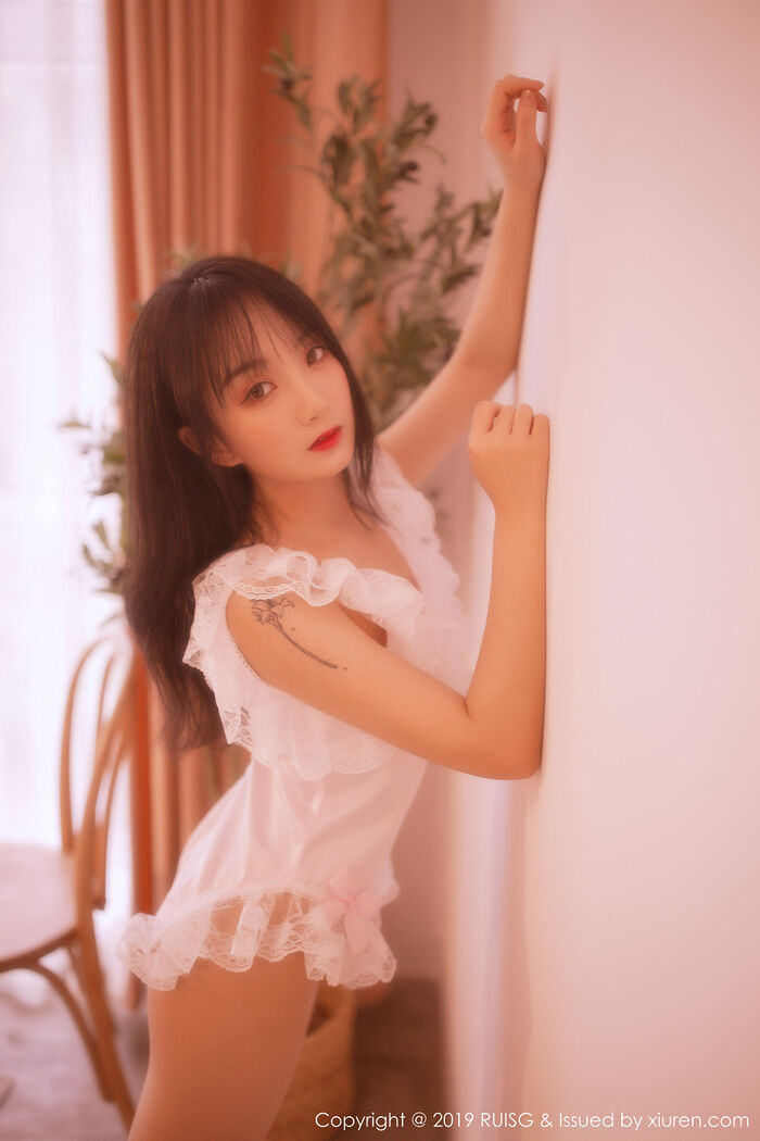 [RUISG瑞丝馆]VOL.085_新人妹子小葡萄miki私房梦幻光线诱人蕾丝内衣唯美诱惑写真43P 25th image