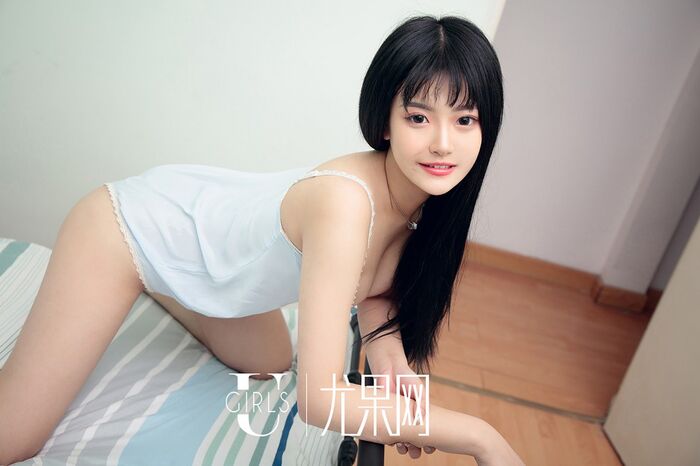 [Ugirls尤果网] U413_嫩模桃子清纯学生装 + 私房粉色眠衣秀完美身材豪乳诱惑写真65P 35th image