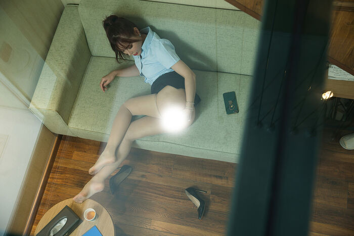 [Toutiao 头条神] No.S048_嫩模玄子凤舞白沙主题私房黑裙下无内肉丝裤袜诱惑写真48P 43th image