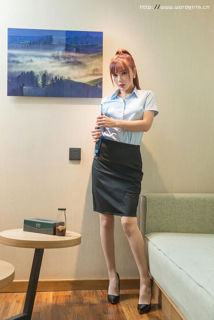 [Toutiao 头条神] No.S047_嫩模艾小青茶水间OL女士主题无内肉丝裤袜秀翘臀诱惑写真43P 17th image