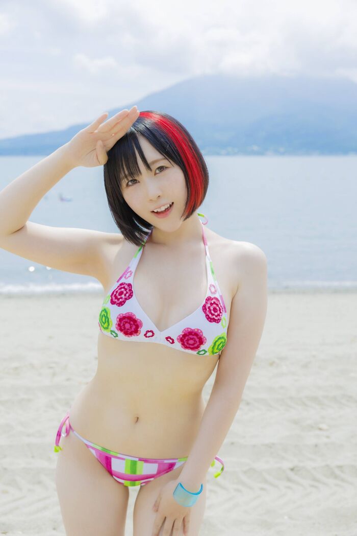 [Image] G-cup voice actor is nude for the first time! Snow on the night road, harassing fans with a skin-colored swimsuit gravure that looks naked at first glance!! 17th image