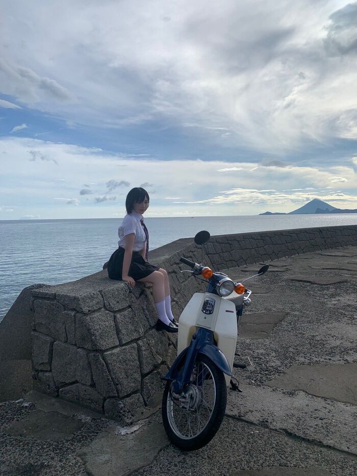 [Image] G-cup voice actor is nude for the first time! Snow on the night road, harassing fans with a skin-colored swimsuit gravure that looks naked at first glance!! 24th image
