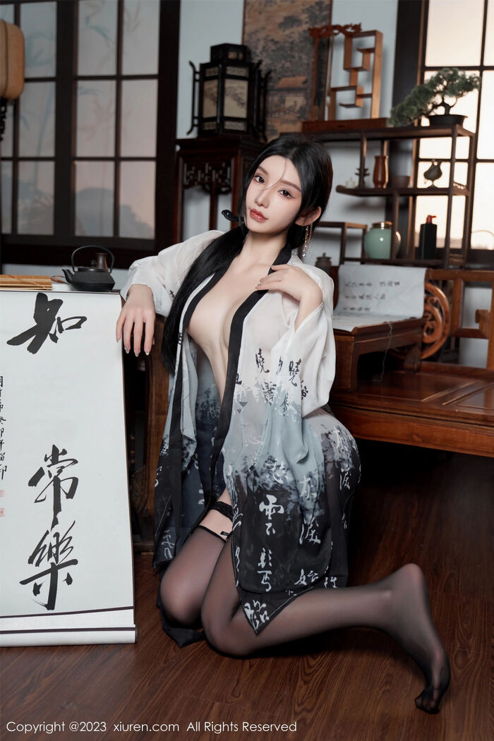 XiuRen第7891期_女神周于希Sally性感黑白薄透长衫配黑丝袜秀完美身材诱惑写真90P 3th image