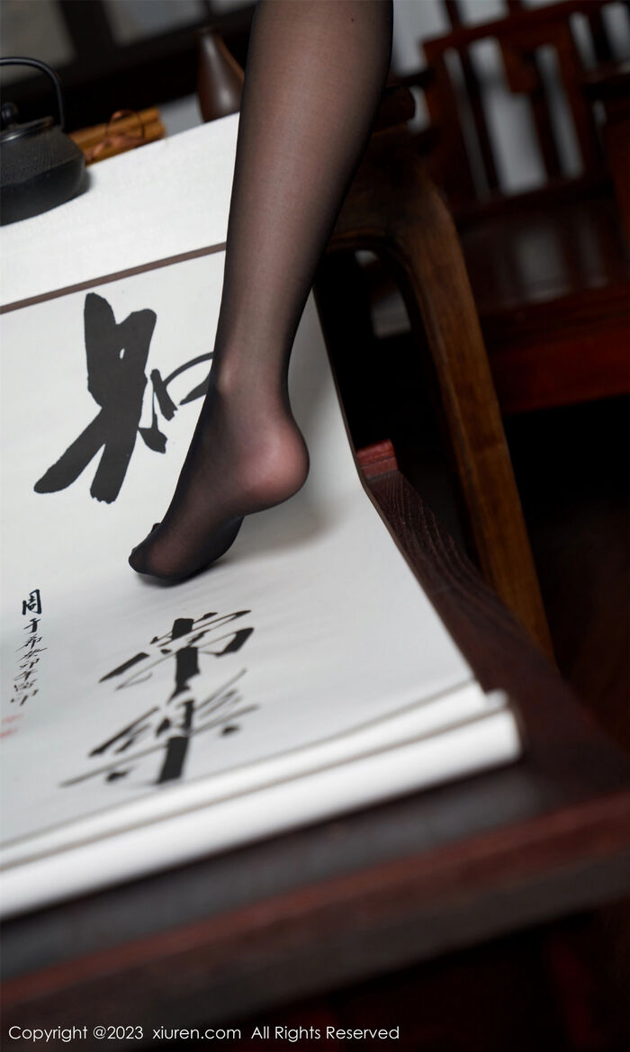 XiuRen第7891期_女神周于希Sally性感黑白薄透长衫配黑丝袜秀完美身材诱惑写真90P 52th image
