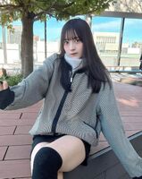 Erotic images of knee-high socks because it's cold part20