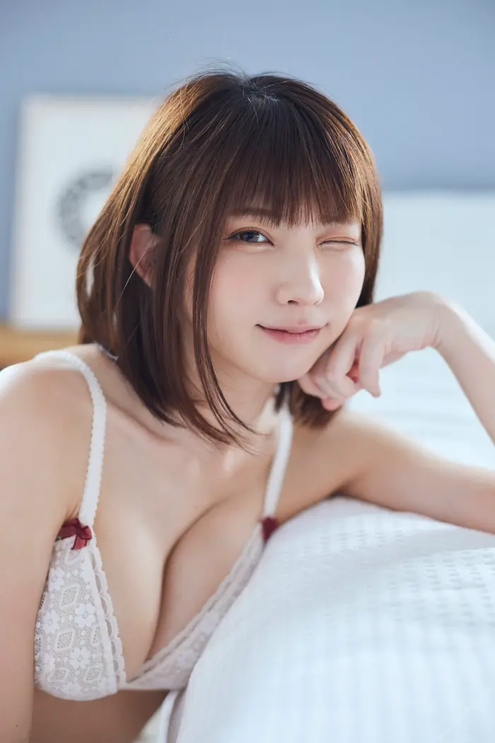 【えなこ13】日本一カワイイコスプレイヤーの美バスト・美尻を堪能するグラビア画像⑤ 22th image
