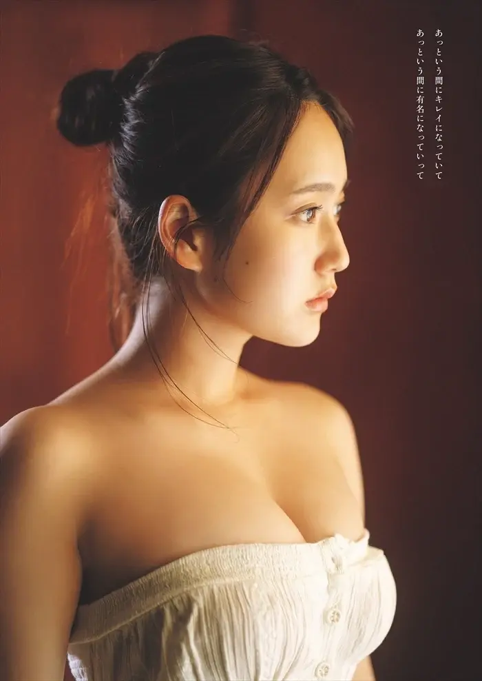 鈴木くるみのエロ画像。Fカップ爆乳おっぱい&エッチなフェラ顔 48th image